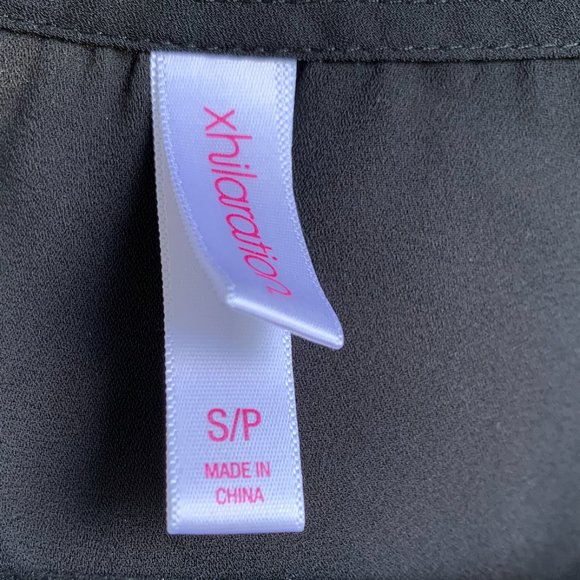 Xhilaration Embroidered High Low Swing Top - Picture 4 of 5